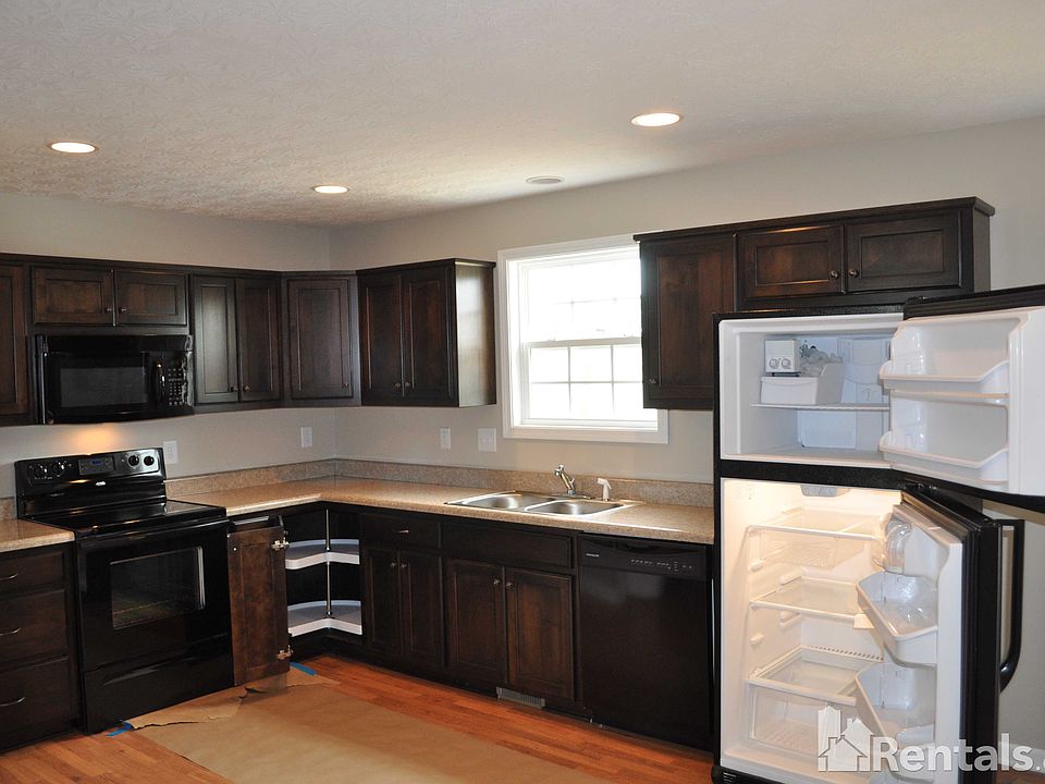 1st image of 103D Sugartree Ct