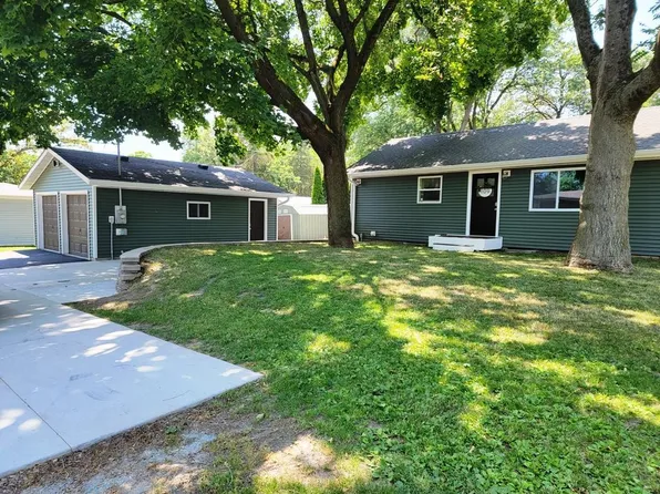 109 Lakeview Avenue, Edgerton, WI 53534