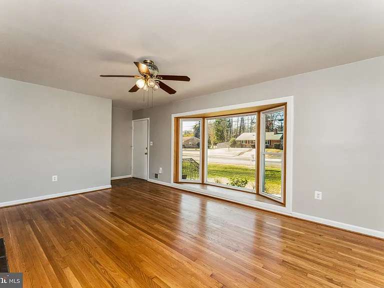 5424 Ferndale St — Photo 6