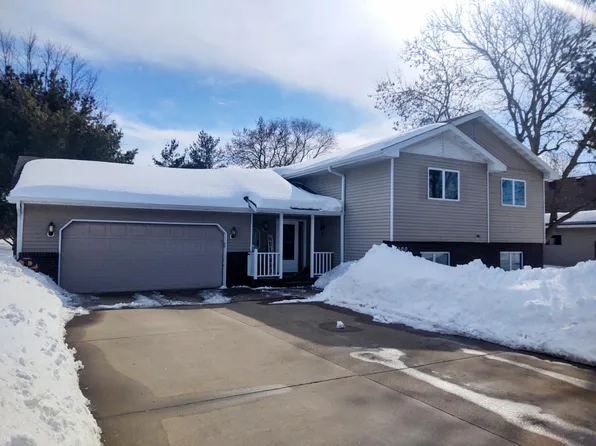 1000 4th Ave NE, Little Falls, MN 56345