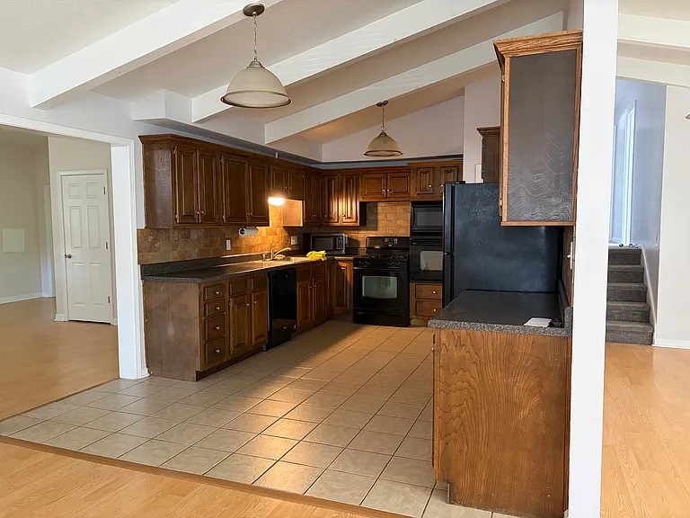 6831 NW State Highway 9 — Photo 5