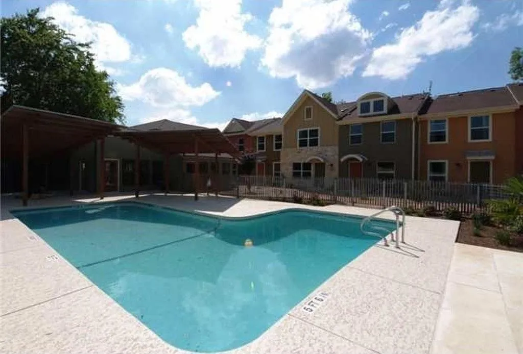 Building Photo - 1101 Grove Blvd #304