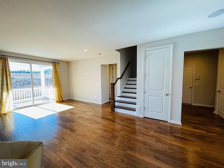 508 Sourwood Ct — Photo 28
