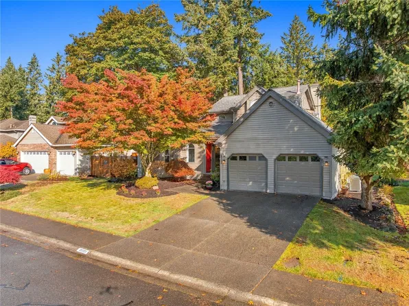 25722 Lake Wilderness Country Club Drive, Maple Valley, WA 98038