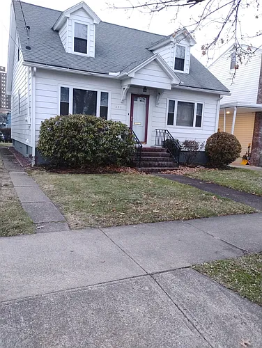 230 Wright Ave Photo 1