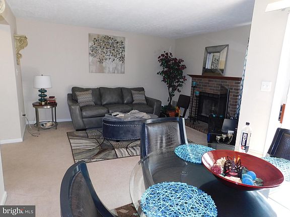 5th image of 11121 Stalbridge Ct
