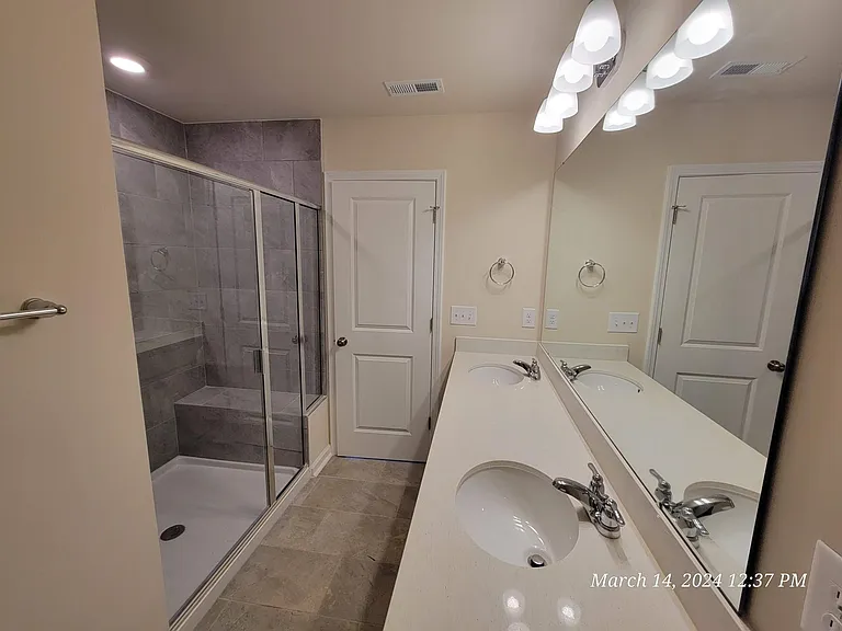 424 Glen Clova Dr — Photo 16