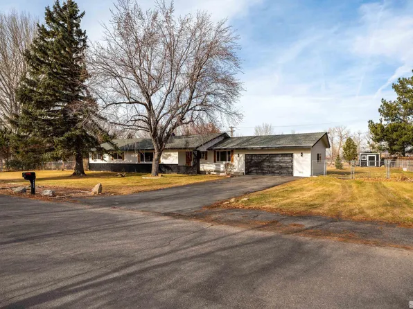 1460 Glenwood Dr, Gardnerville, NV 89460