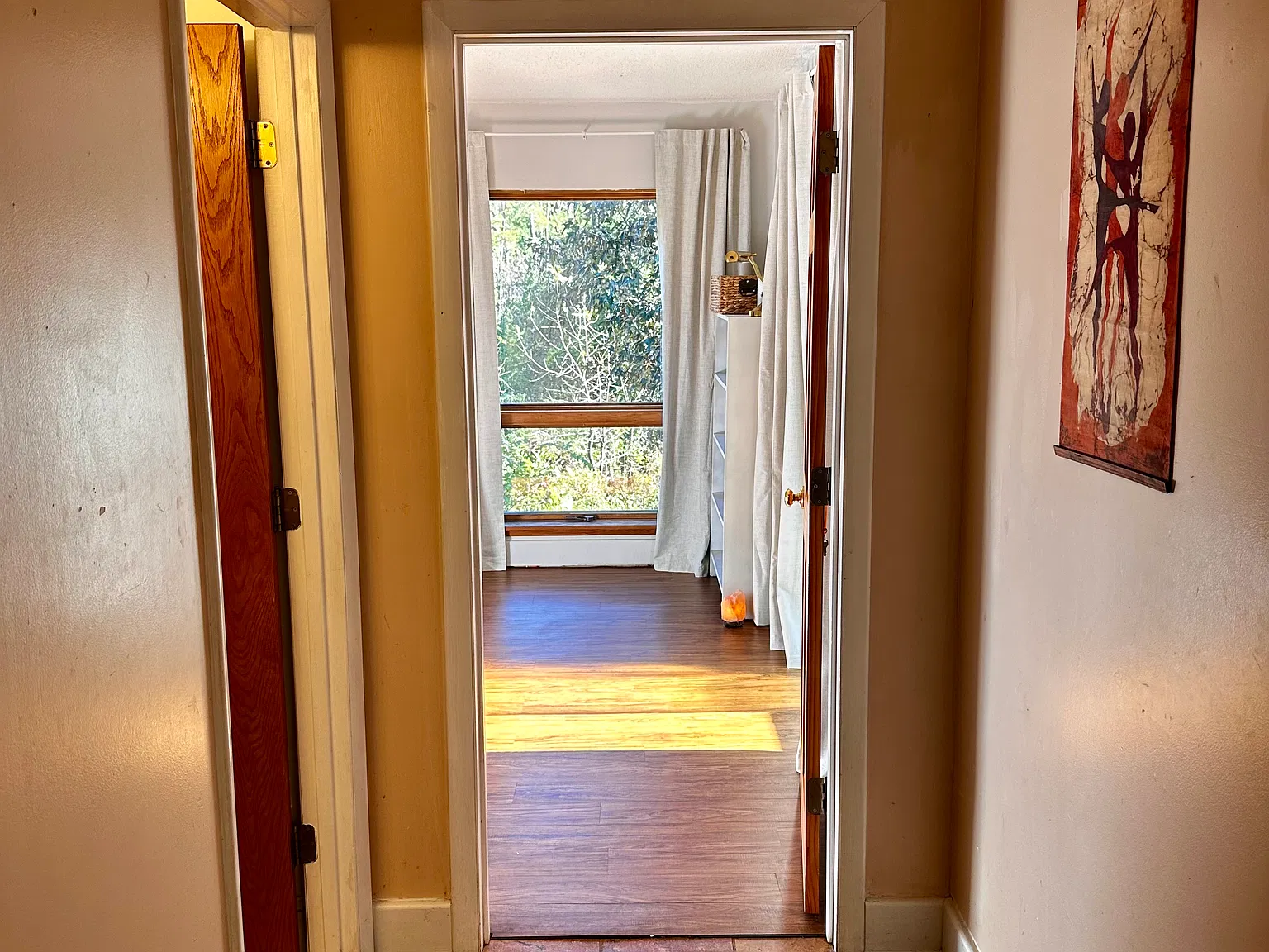 2 bed, 3000 sqft, $925 — Photo 4