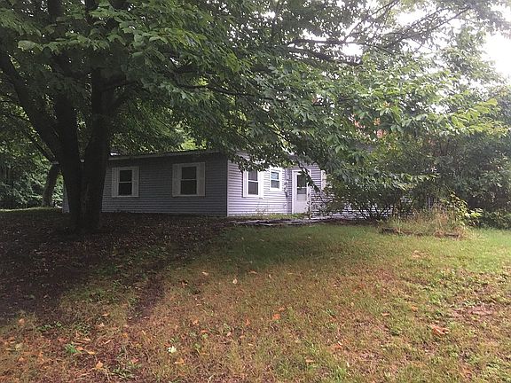 3rd image of 1039 N William St