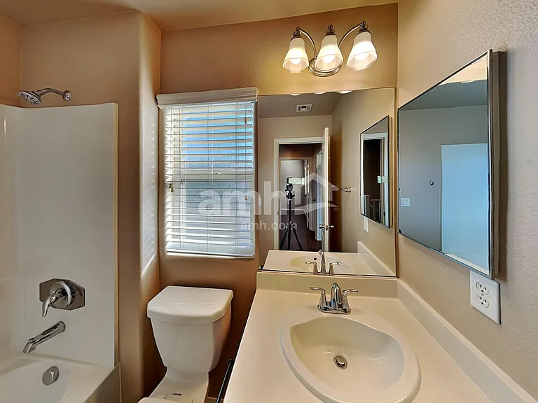 10382 September Flower St — Photo 17