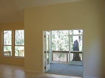 2nd image of 751 Paradise Ln