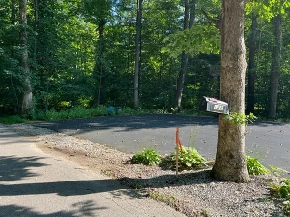 148-148A Tory Fort Ln, Worcester, MA 01602