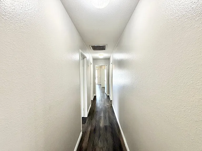 27071 School Park Dr — Photo 16