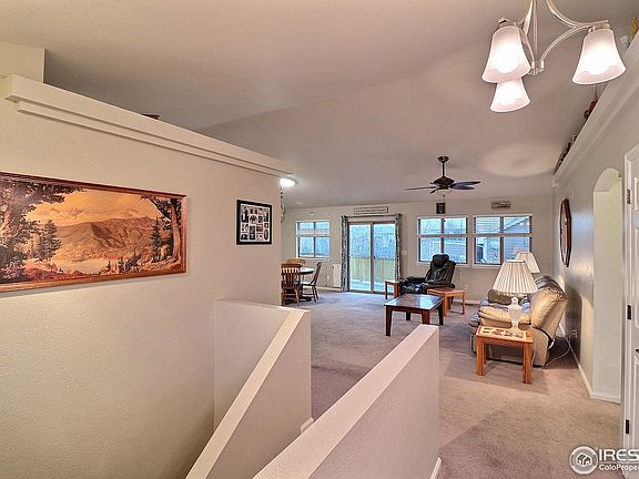 5th image of 326 Scotch Pine Ct