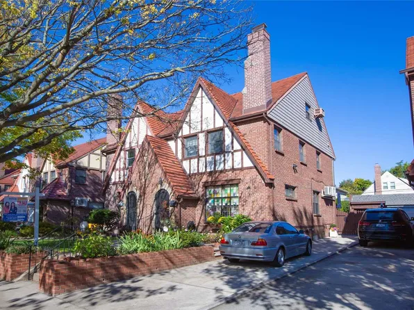 189-41 46th Avenue, Flushing, NY 11358