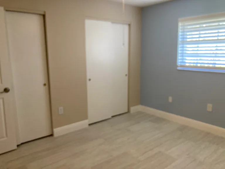 283 Ulster Ln — Photo 5