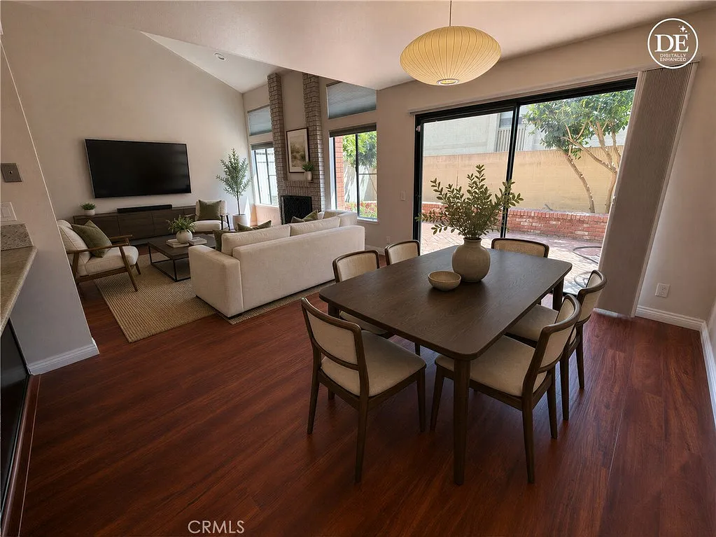 2 bed, 2.5 bath, 1458 sqft, $3,800 — Photo 4
