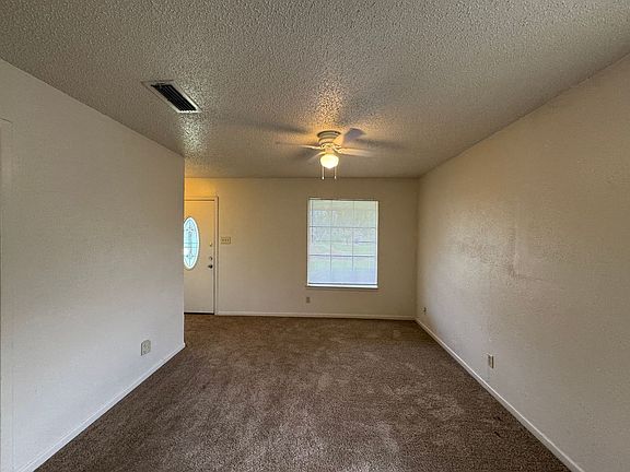 3rd image of 1409 Gardenia Ave