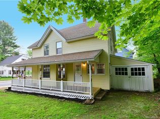 163 S Main St, Putnam, CT 06260
