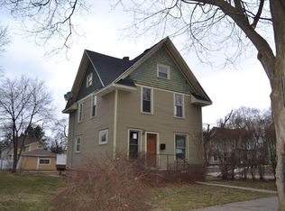 257 Travis St NE, Grand Rapids, MI 49505
