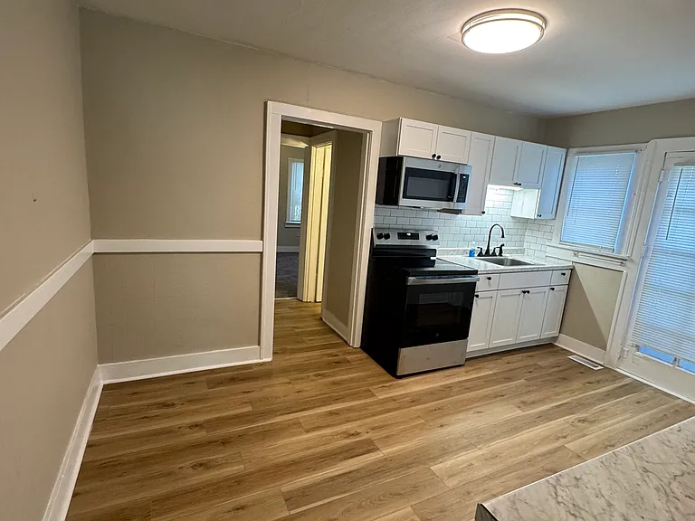 103 Whitelaw Ave — Photo 6