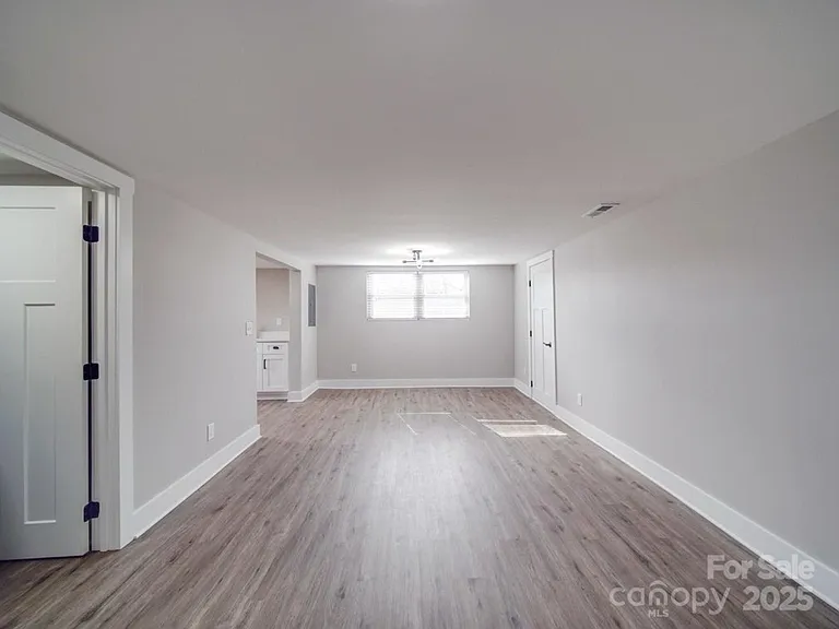 903 W End Ave #905 — Photo 9