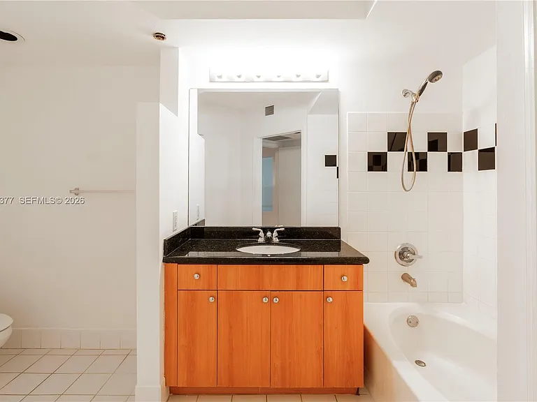 1330 West Ave #610 — Photo 13