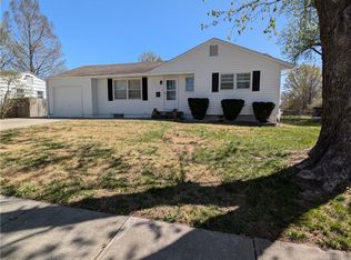 13111 Winchester Ave, Grandview, MO 64030