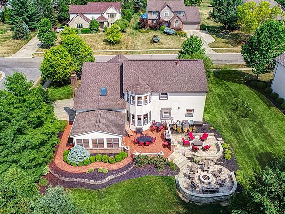 4th image of 12590 Oakmere Dr
