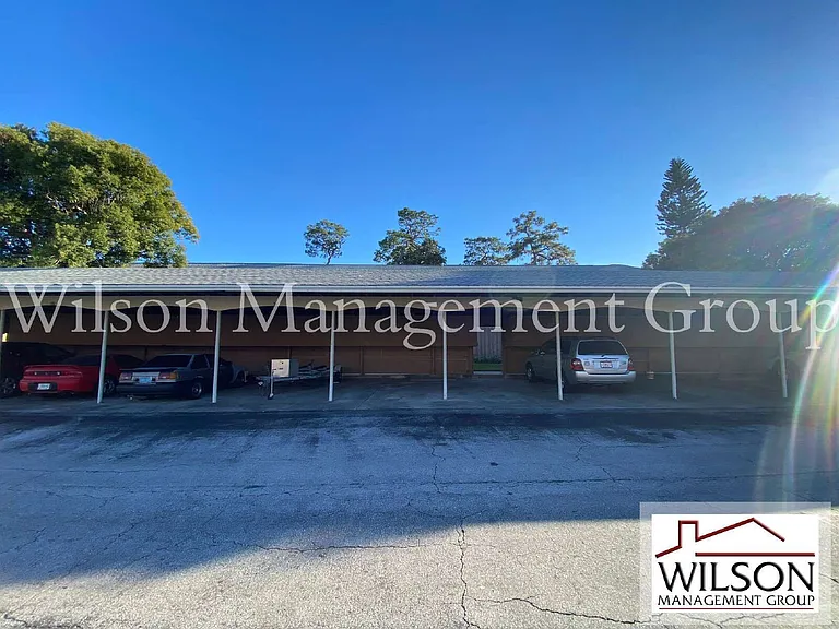 525 Georgetown Dr — Photo 3