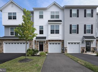 82 Aviary Rd, Thorofare, NJ 08086