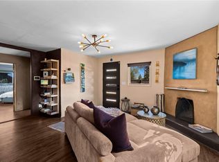 622 Calle Grillo, Santa Fe, NM 87505