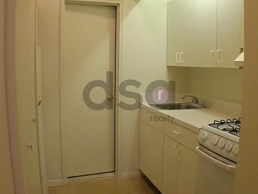 Rented by DSA Realty | media 16