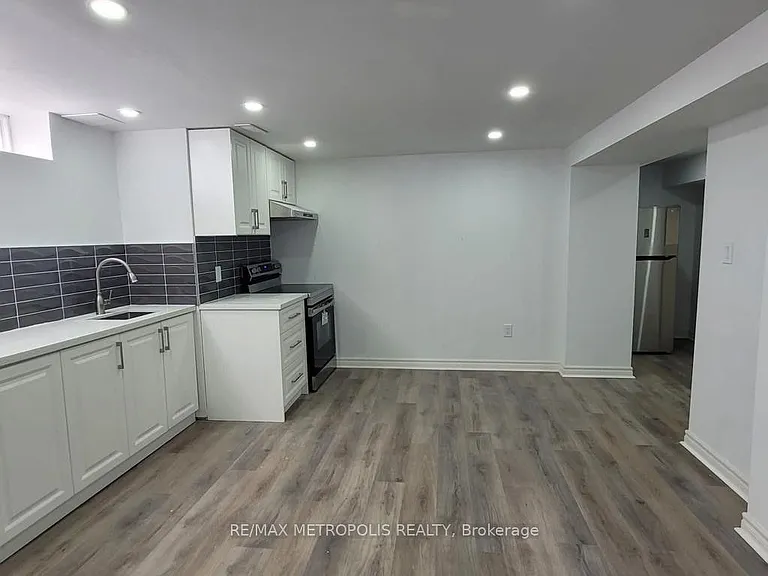 16A Fletcher Ave #BASEMENT — Photo 6