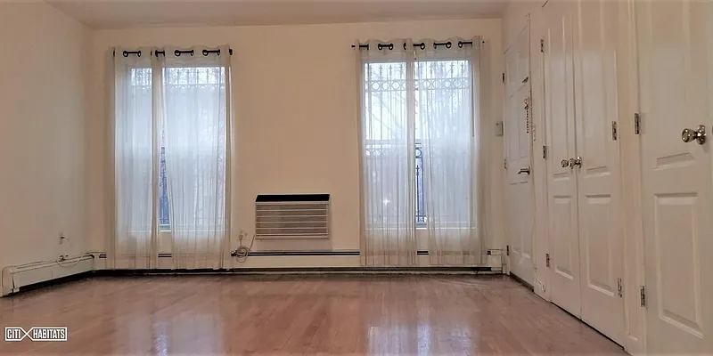 Rented by Citi Habitats | media 40