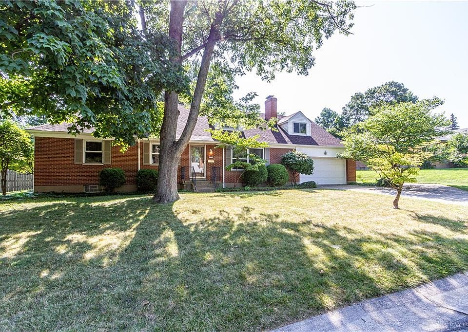 1st image of 268 E Elmwood Dr