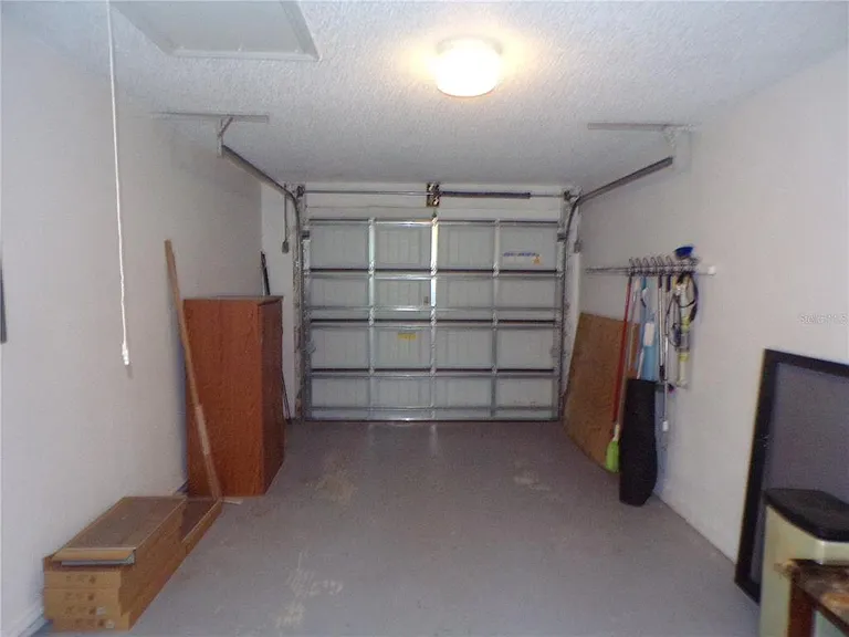 18407 Avon Ave — Photo 42