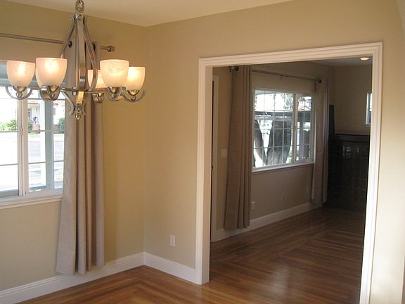 3rd image of 1924 Lincoln Ave #1