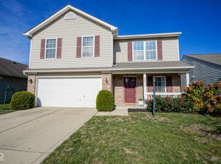 10872 Roundtree Rd, Fishers, IN 46037