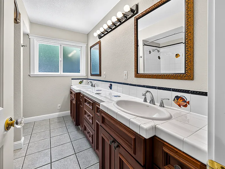 2628 Superior Dr — Photo 28