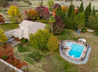 12777 Brookview Manor Dr, Bella Vista, CA 96008