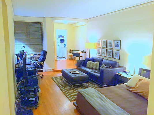 Rented by Manhattan Spaces | media 8