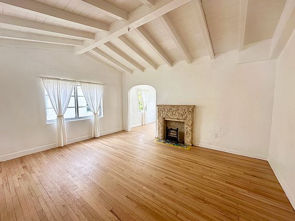 5th image of 1534 Euclid Ave APT C