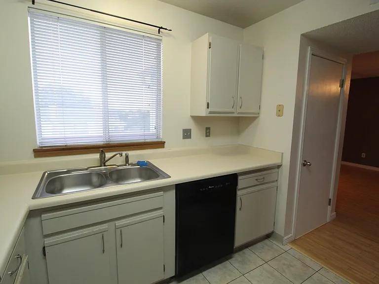 986 S Yukon St — Photo 14