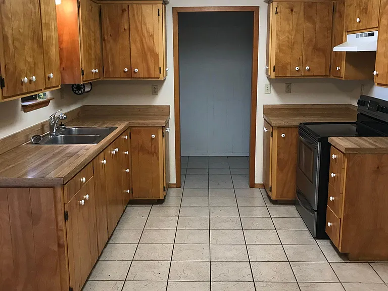 705 Possum Trot St — Photo 9