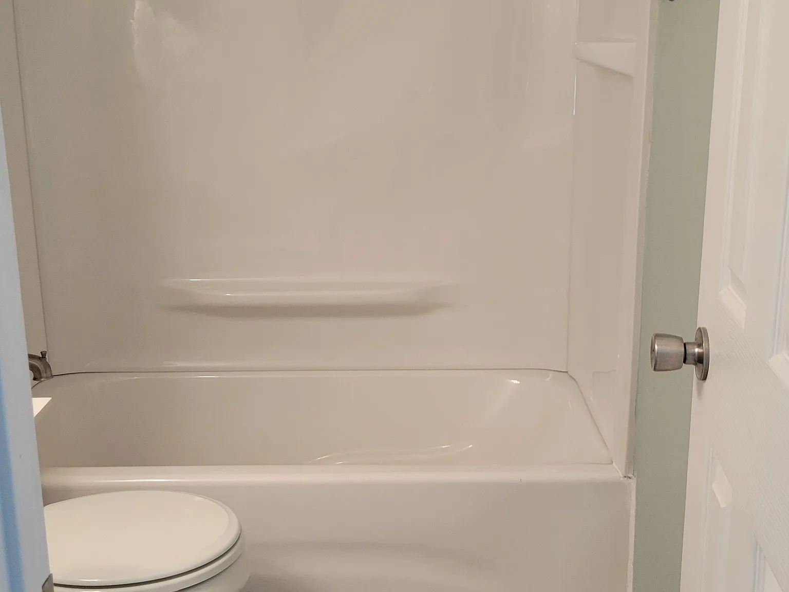 3 bed, 1000 sqft, $1,400 — Photo 2
