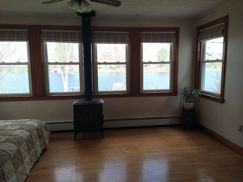 16th image of this home