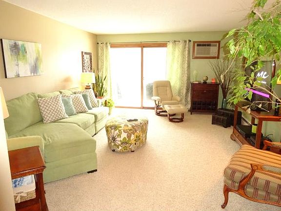 2nd image of 135 Viking Dr E APT 114