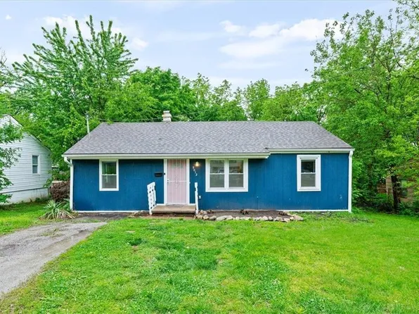 9012 E 52nd Ter, Kansas City, MO 64133